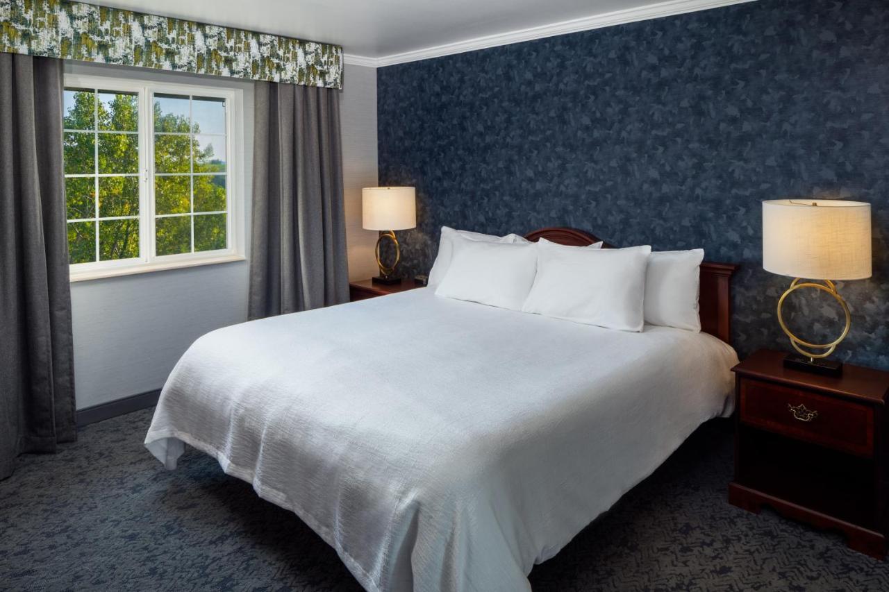 Irish Cottage Inn & Suites Галена Экстерьер фото