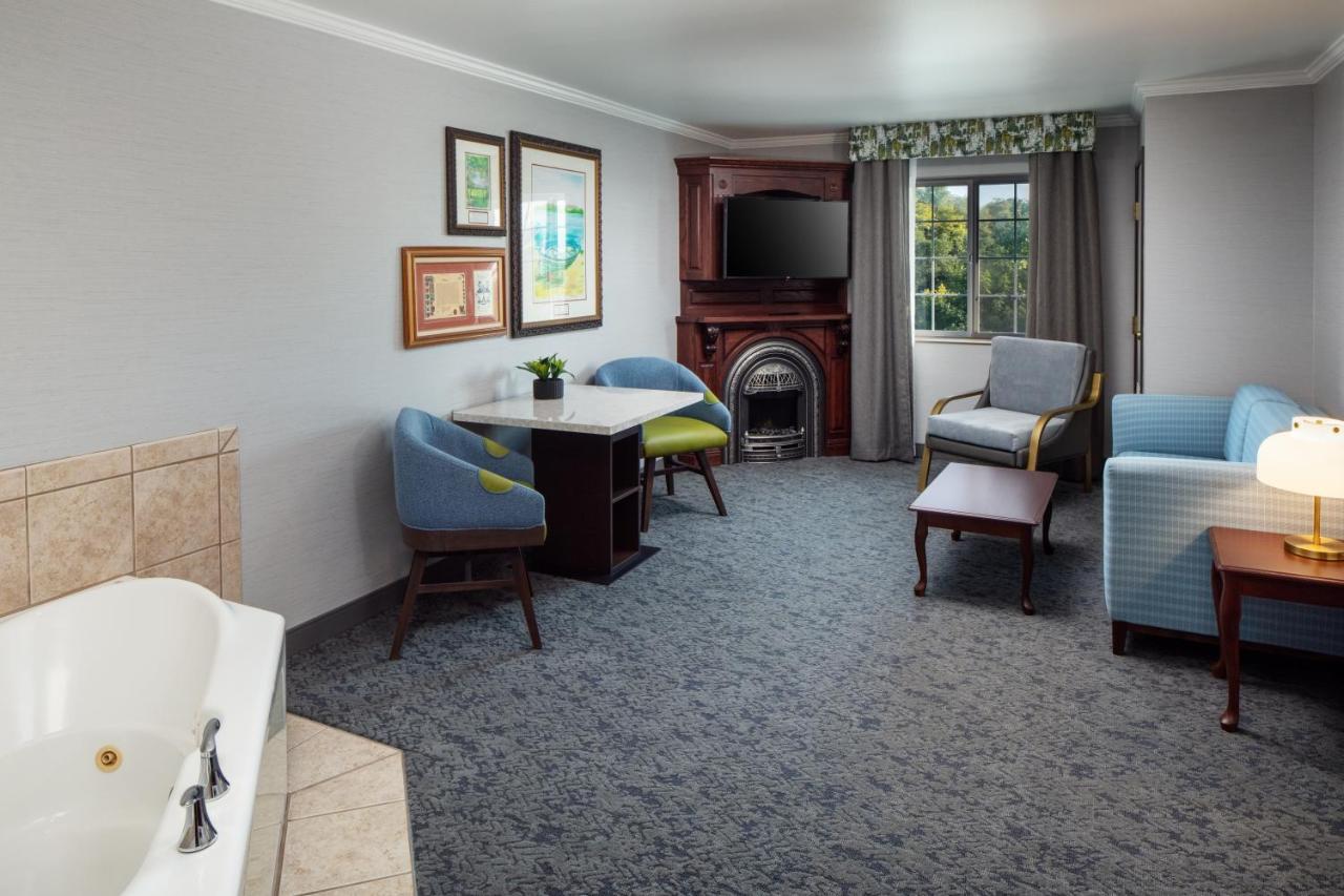 Irish Cottage Inn & Suites Галена Экстерьер фото
