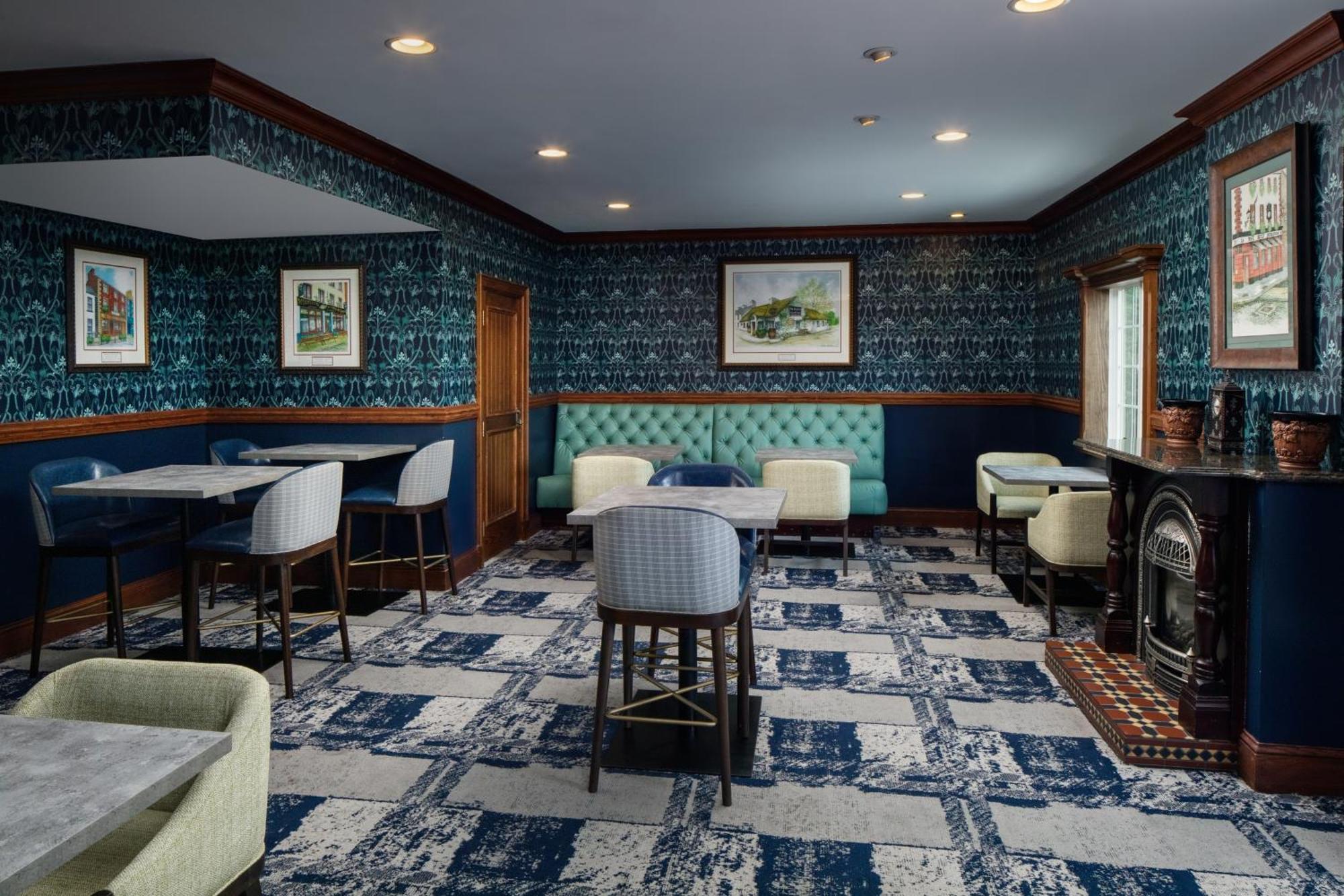 Irish Cottage Inn & Suites Галена Экстерьер фото